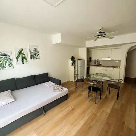 Apartman In Mezzo All'aria *